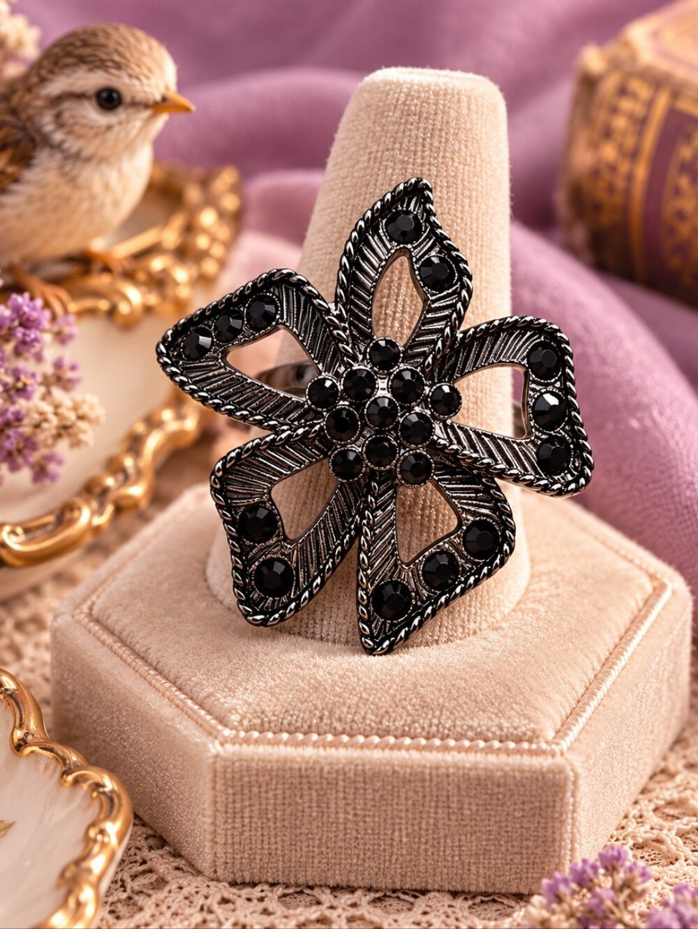 🖤Black Floral Size 7 Statement Ring